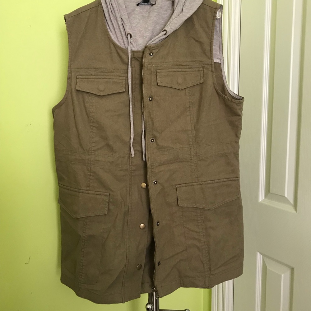 🎄3/$40🎄Unisex utility vest